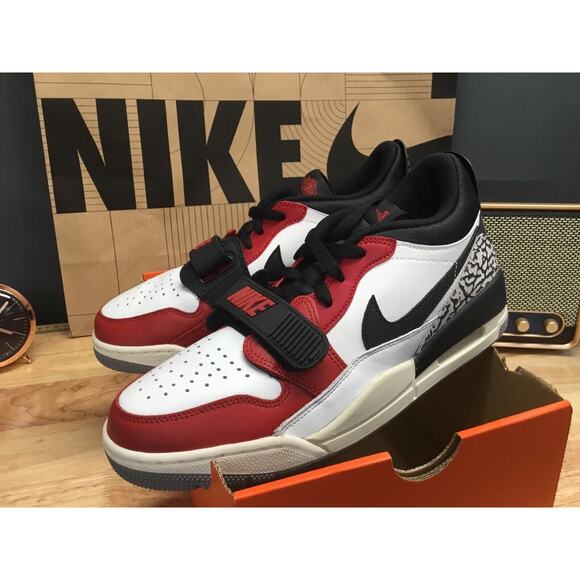 Authentic Nike Air Jordan Legacy 312 Low 'Chicago Red’ - Picture 4 of 11